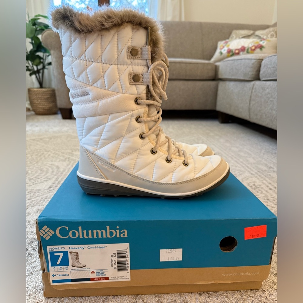 NWT Columbia Heavenly Omni-Heat Winter Boots Sz 7
